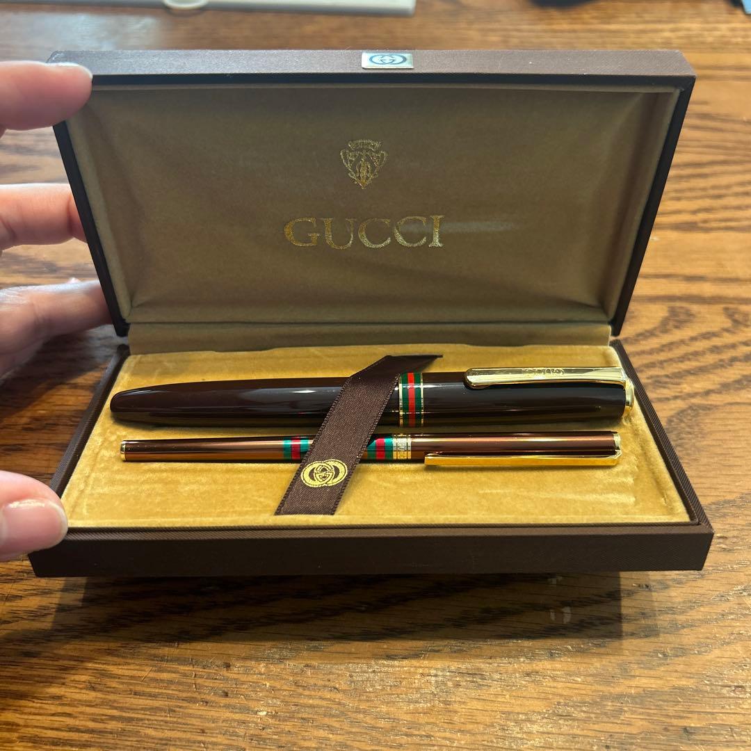 GUCCI ボールペン　万年筆　セット　グッチ　シェリーライン　k14