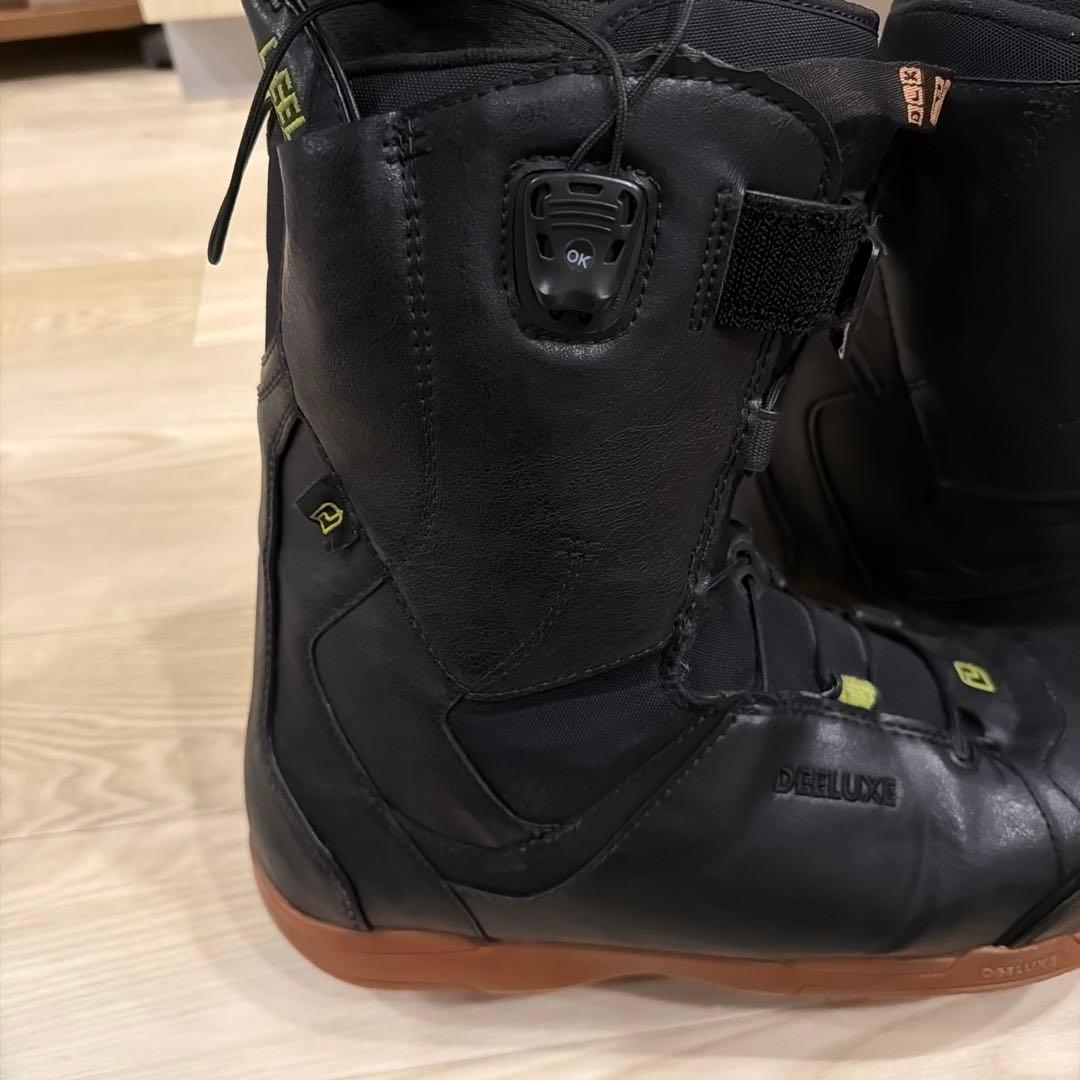 ブラック スノーボードブーツ
