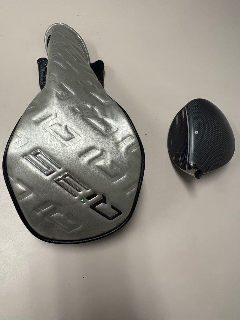 美品　TaylorMade QI35 LS 9度　ドライバーヘッド