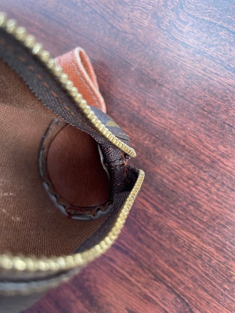 ルイ・ヴィトン モノグラム ゴルフボールケース