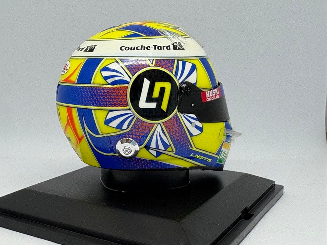 スパーク1/5 ヘルメットLando Norris 2019