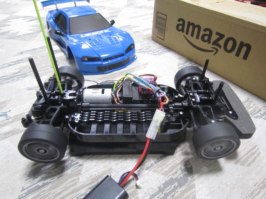 完全動作品 1/10 タミヤ スカイライン GT-R (R34) TT-01