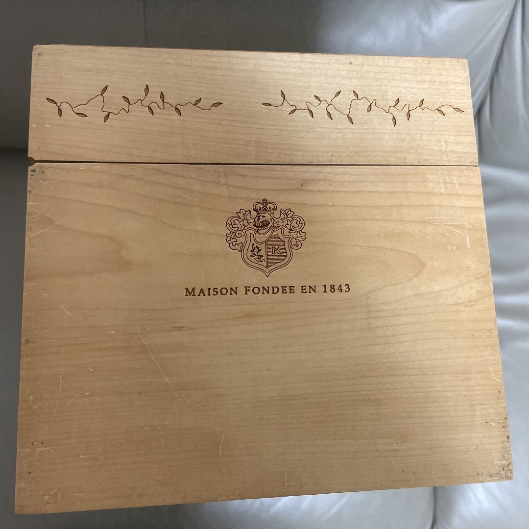 クリュッグ グランド キュヴェ NV ジェロボアム 3000ml 木箱入り　空瓶