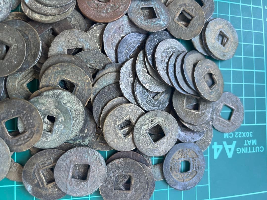 穴銭　朝鮮　常平通宝当五 100枚ロットとオマケ