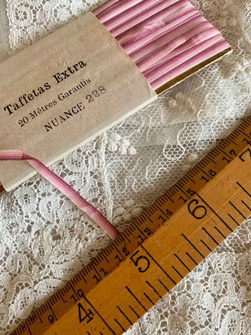 ※リクエストのお品※フランスアンティークシルクリボン＋リボン刺繍ボックス