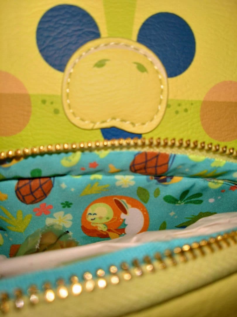 新品　アウラニ　オルメル　リュック　タグ付き