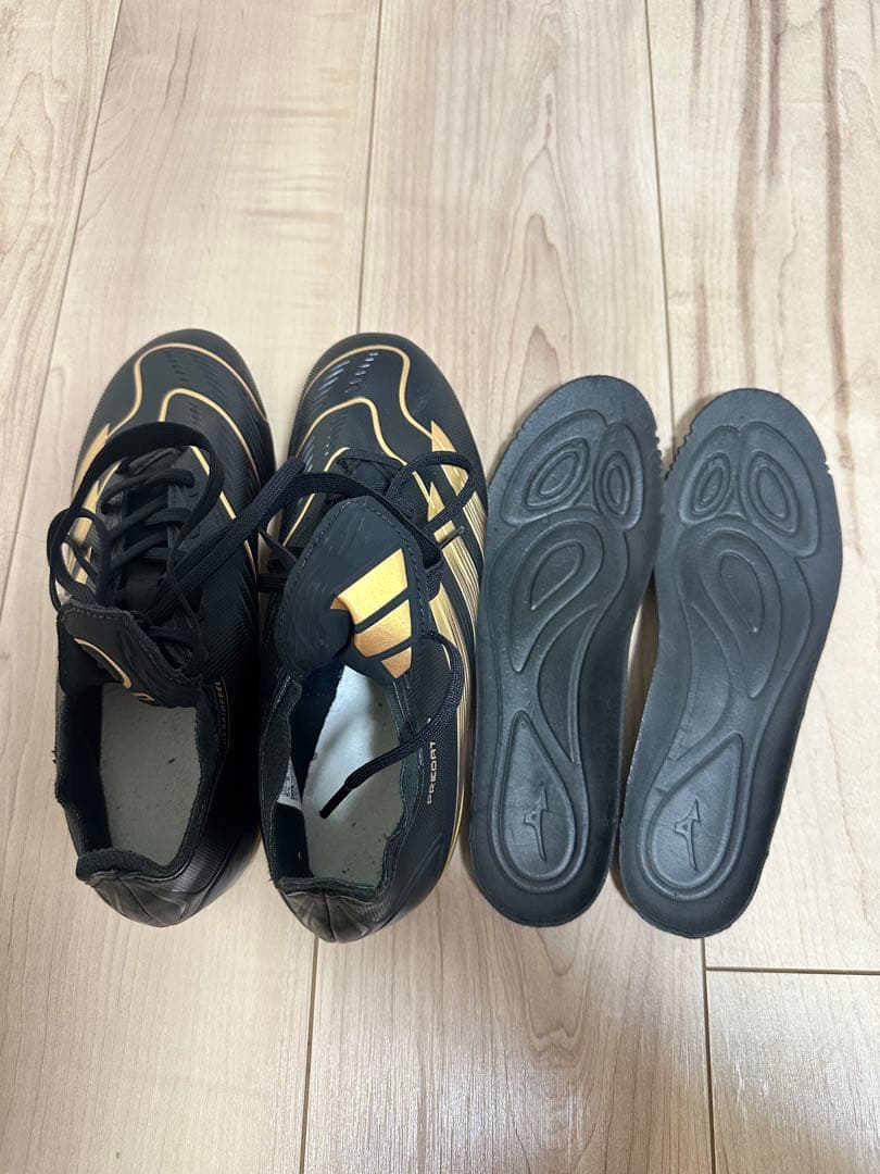 adidas Predator サッカーシューズ ブラック/ゴールド US5.5