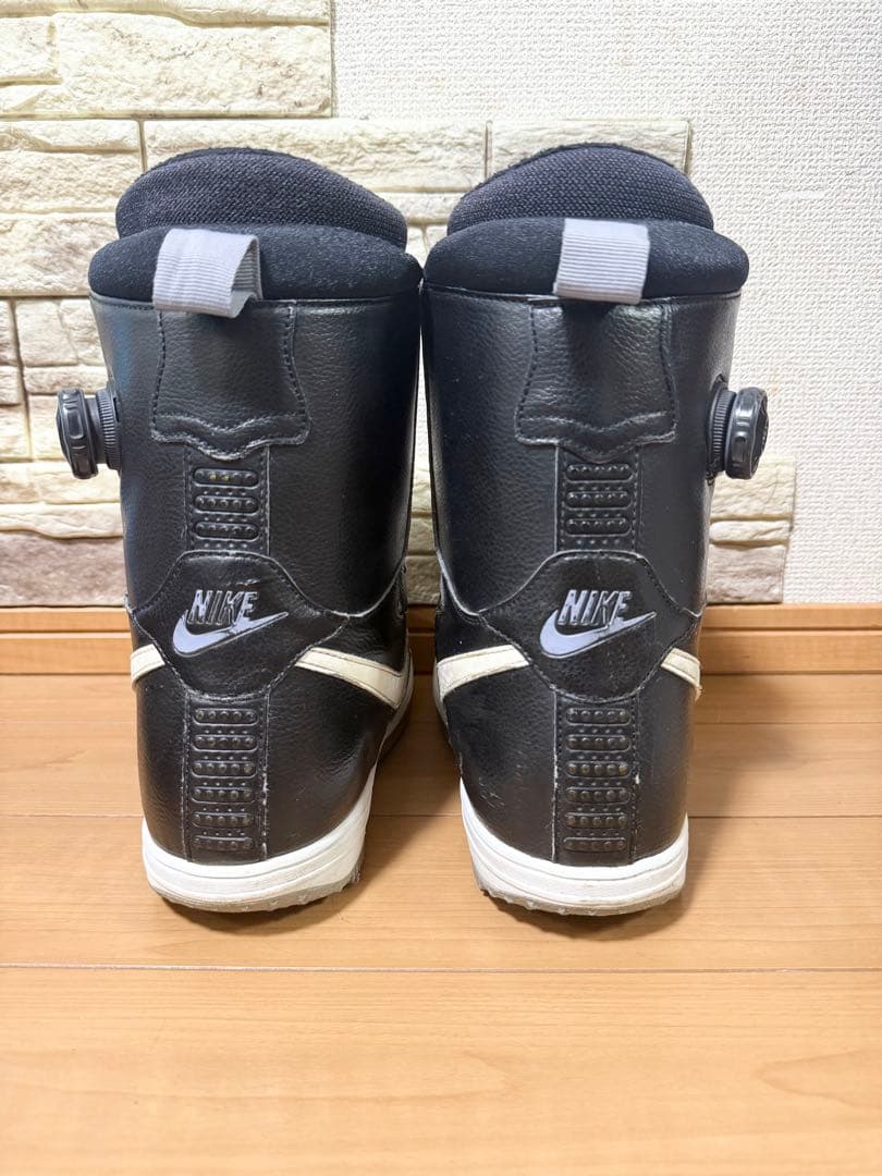 ヒ*ロ様 激レア！Nike スノーボードブーツ レディース23.5 BOA