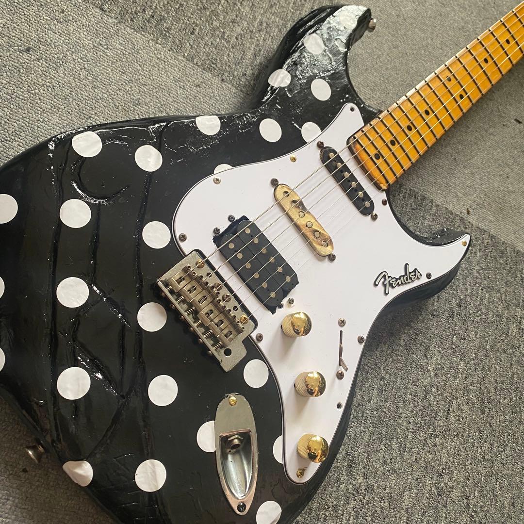 スクワイヤー By Fender ストラトキャスター ドット柄 バディガイカラー