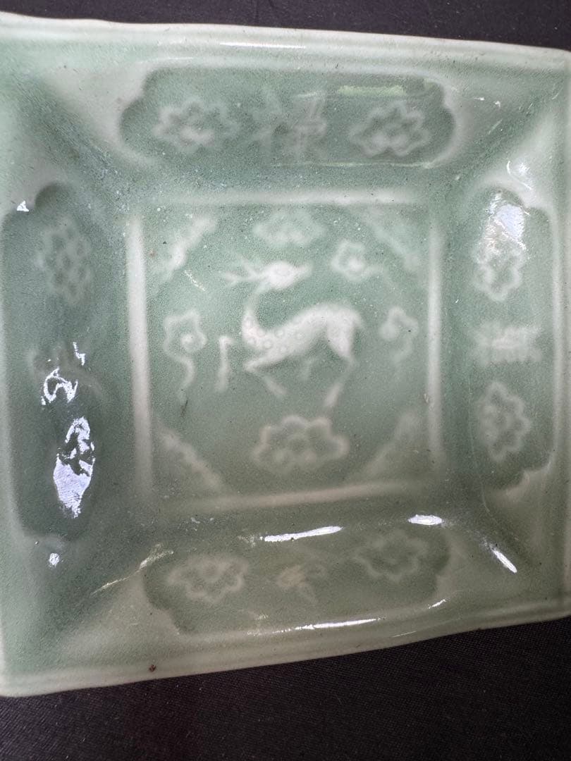 G26 送料無料　三田青磁　鹿の図　角皿　2枚　古美術　和骨董