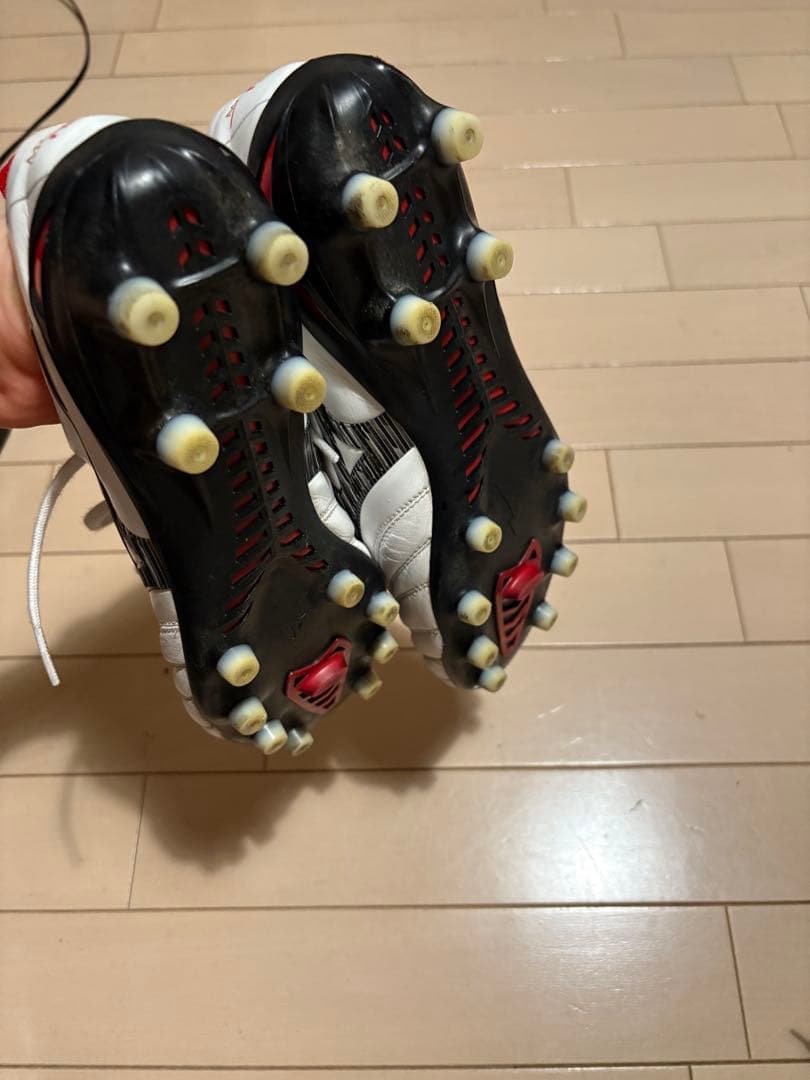 モレリアネオ4 26センチ