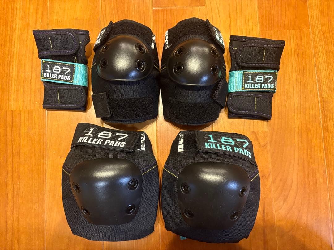 【M02】187 KILLER PADS 膝肘パッドセット