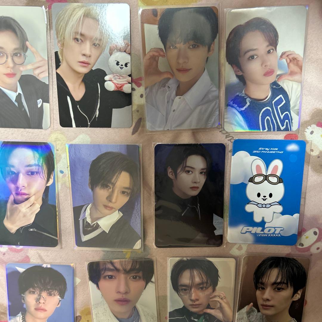 StrayKids LeeKnow Leebit リノ リービット グッズ