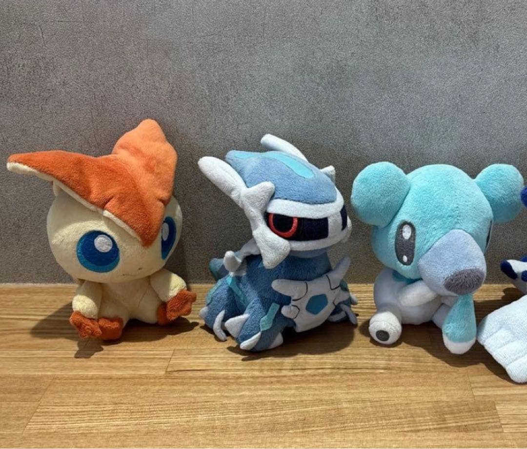 【廃盤/ポケモンドールズ】ビクティニ　ディアルガ　クマシュン