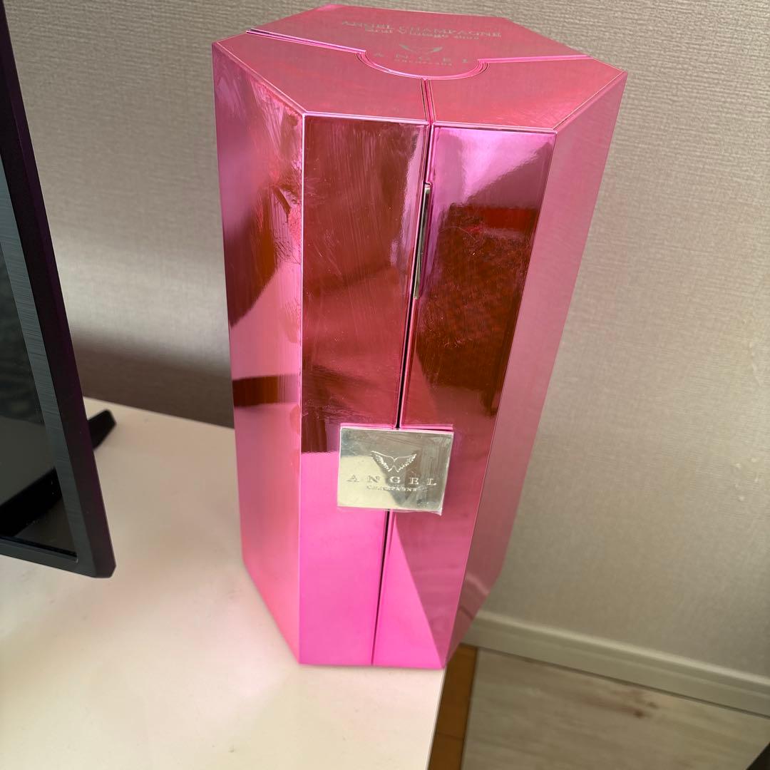 エンジェル　ヴィンテージピンクシャンパン ケース入り　未開封