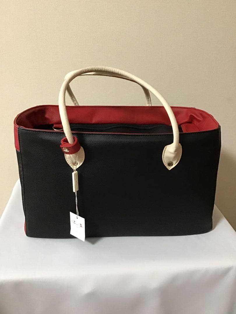 《値下げ》Prince and Princess ペットキャリーバッグ