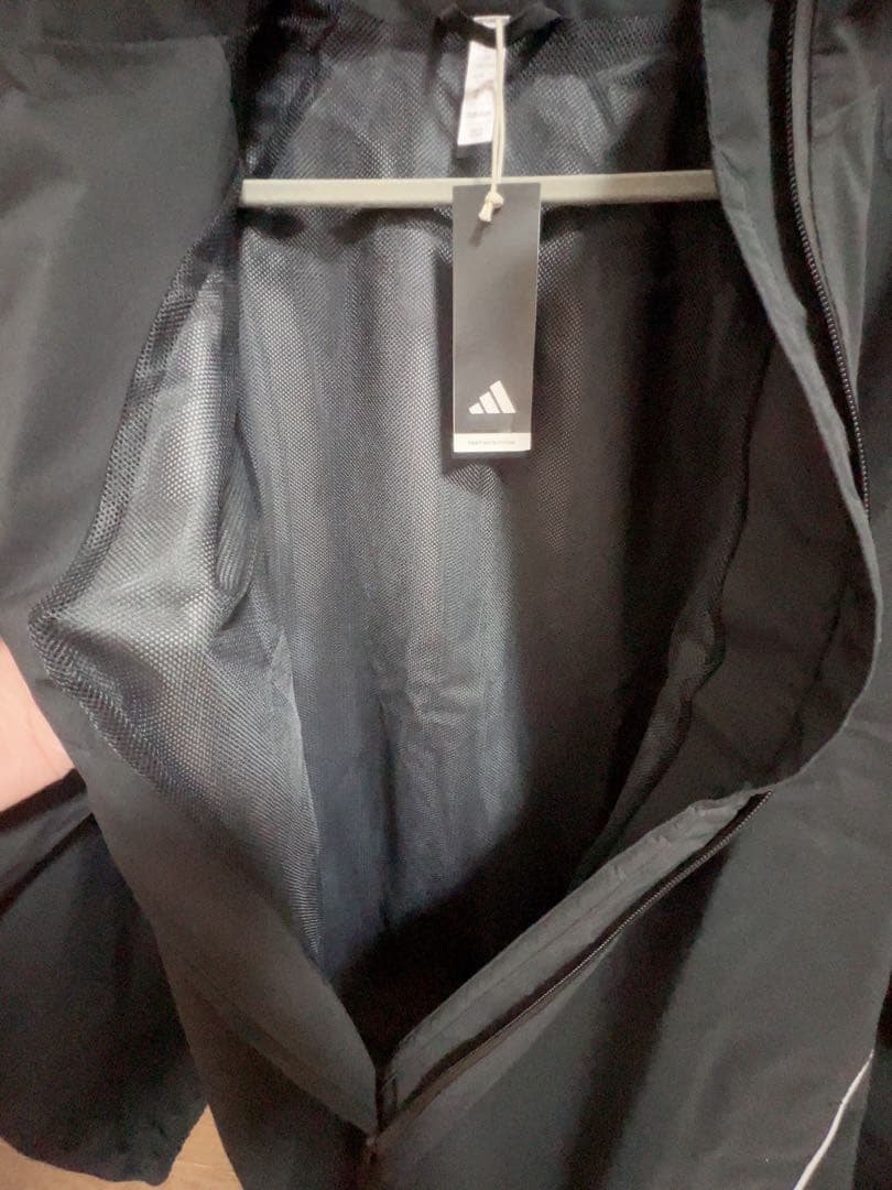 【美品/新品 未使用】adidas ブラック ウィンドブレーカー