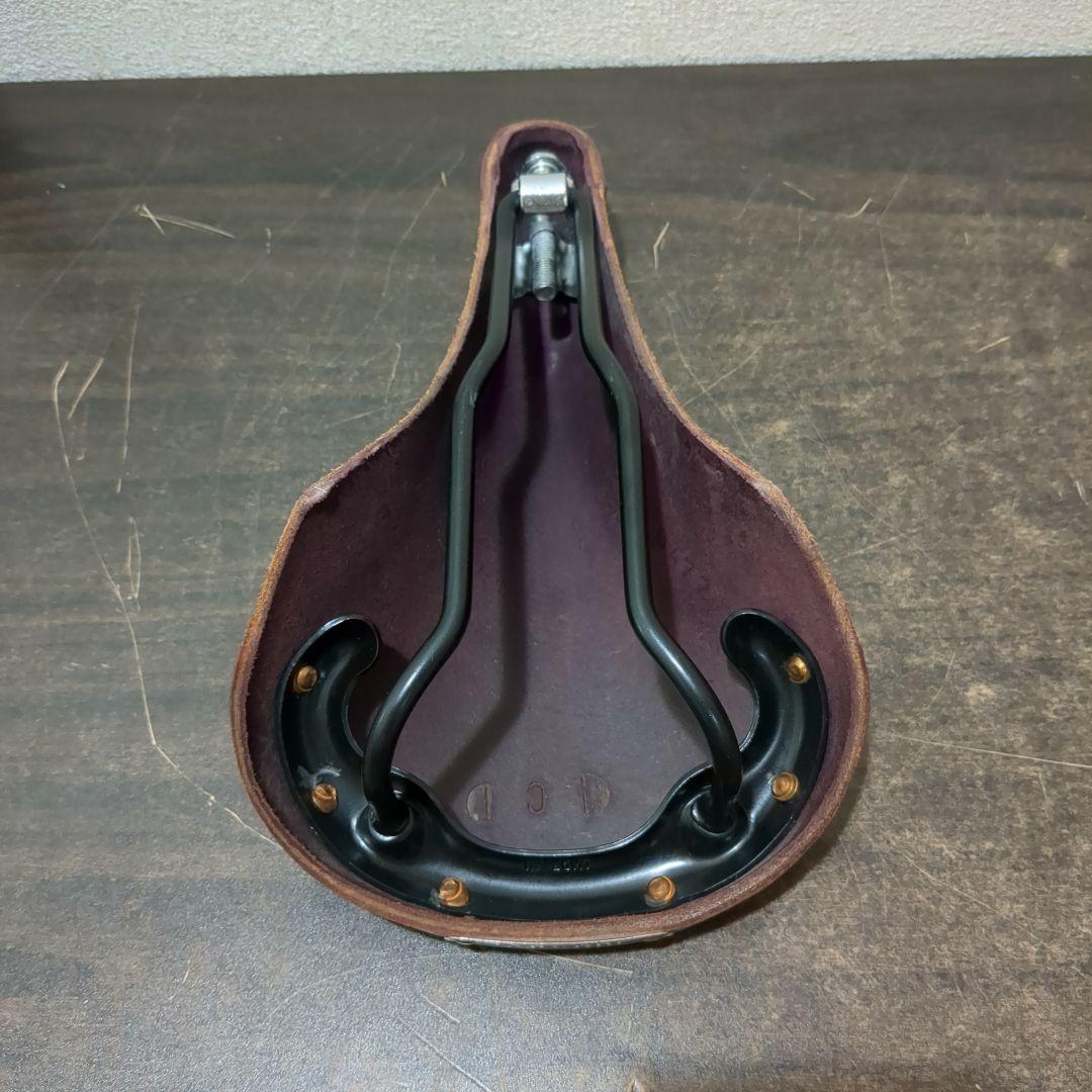 Brooks colt バイオレット エナメルフレーム B304 サドル