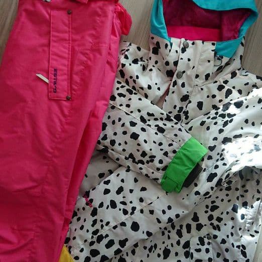 エスティボ ウエアー