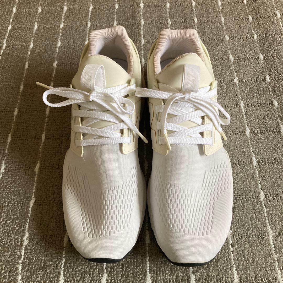 New Balance ホワイト スニーカー