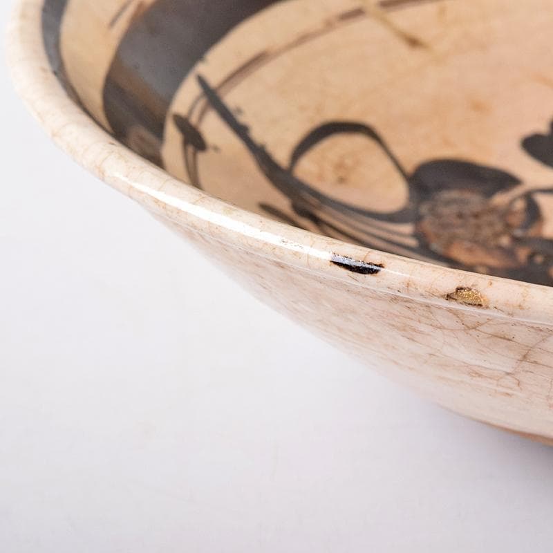 中国　磁州窯　鉄釉　花文　平鉢　裏千家十五代鵬雲斎極め箱　M　R8371