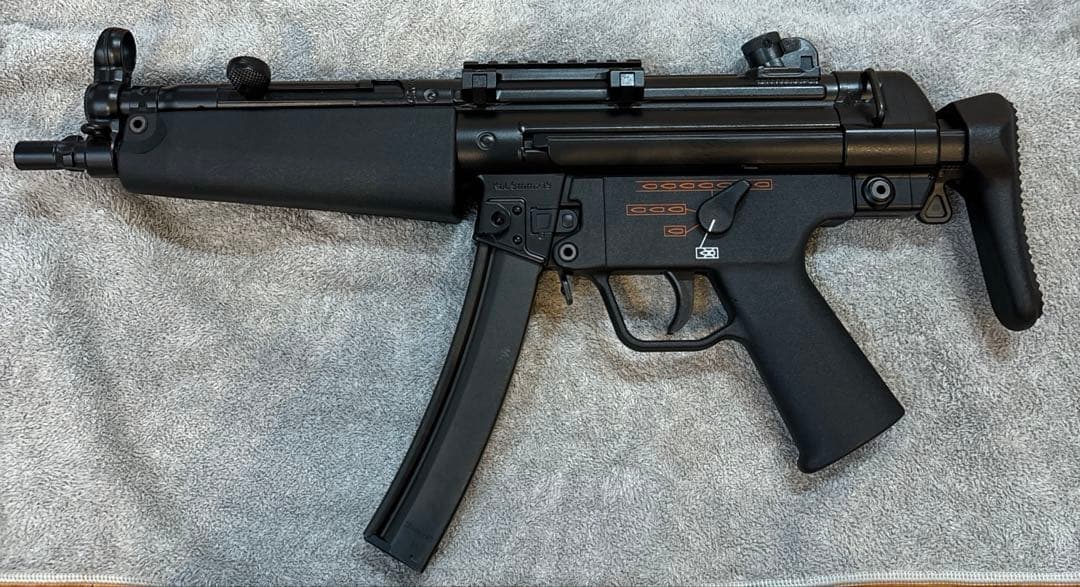 東京マルイ 次世代MP5A5 スコープマウント&サイレンサー付き