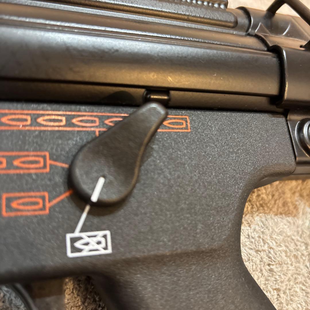 東京マルイ 次世代MP5A5 スコープマウント&サイレンサー付き