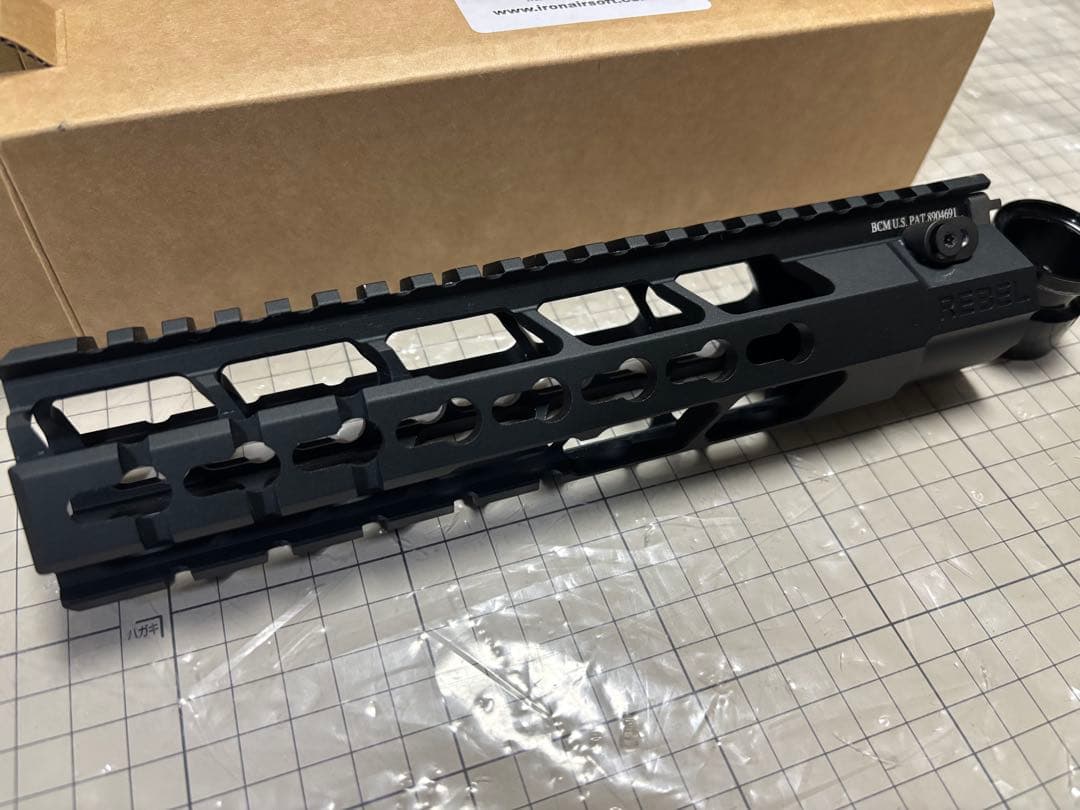 IRON AIRSOFT REBEL ARMS ハンドガード PTW トレポン