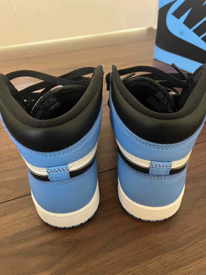 NIKE Air Jordan 1 ユニバーシティブルー