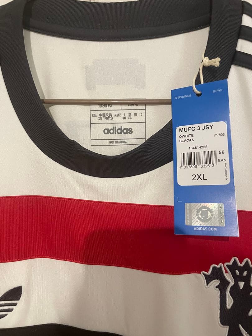マンチェスターユナイテッド　ユニフォーム　ザークツィー　アディダス　新品未使用