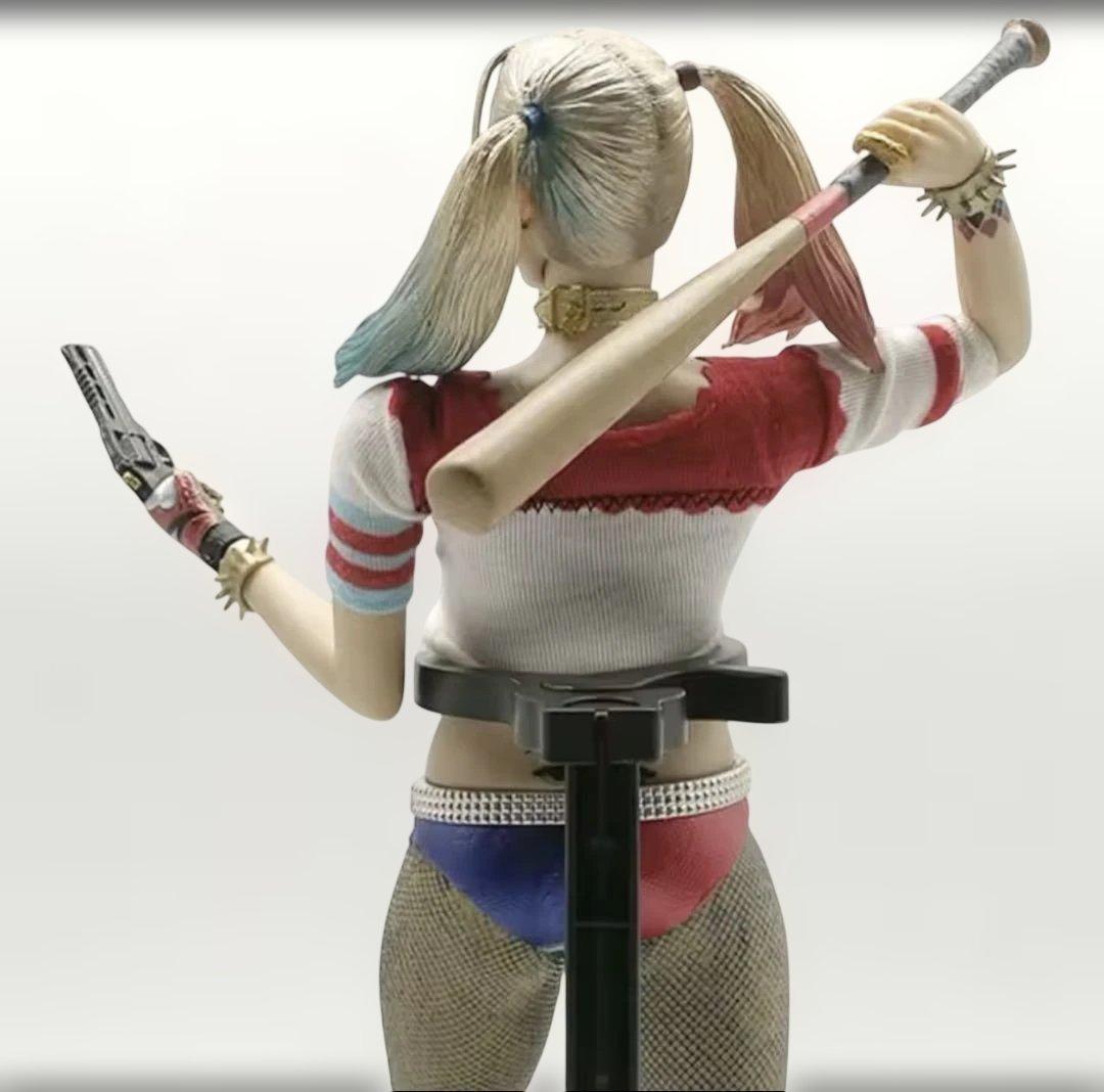 30cm ハーレイクイン 1/6 バットマン スーサイド スクワッド　フィギュア