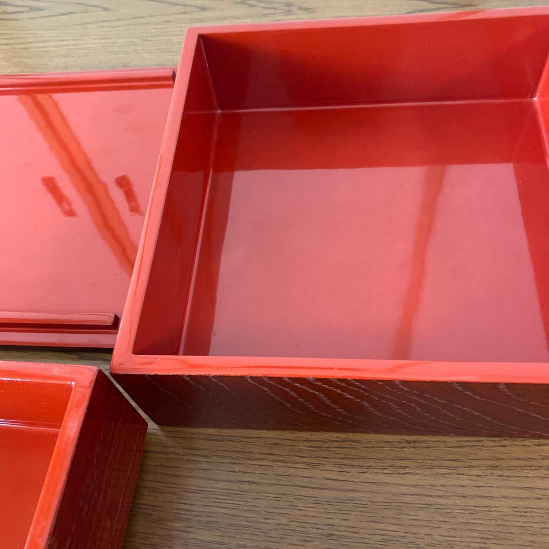 塗りの２段の重箱(お正月、運動会、お花見に活用)