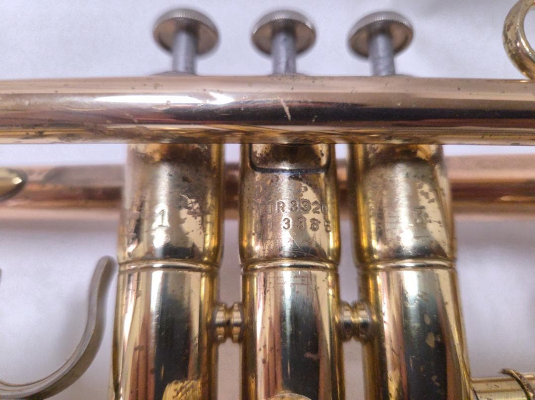 YAMAHA YTR-3320 トランペット 中級モデル 赤ベル #3042C