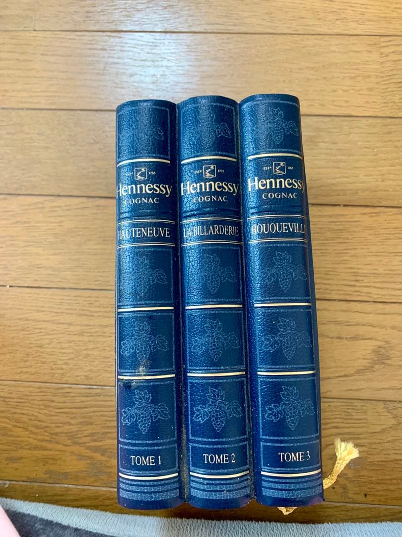 Hennessy コニャック 40% 専用ボックス付き未開