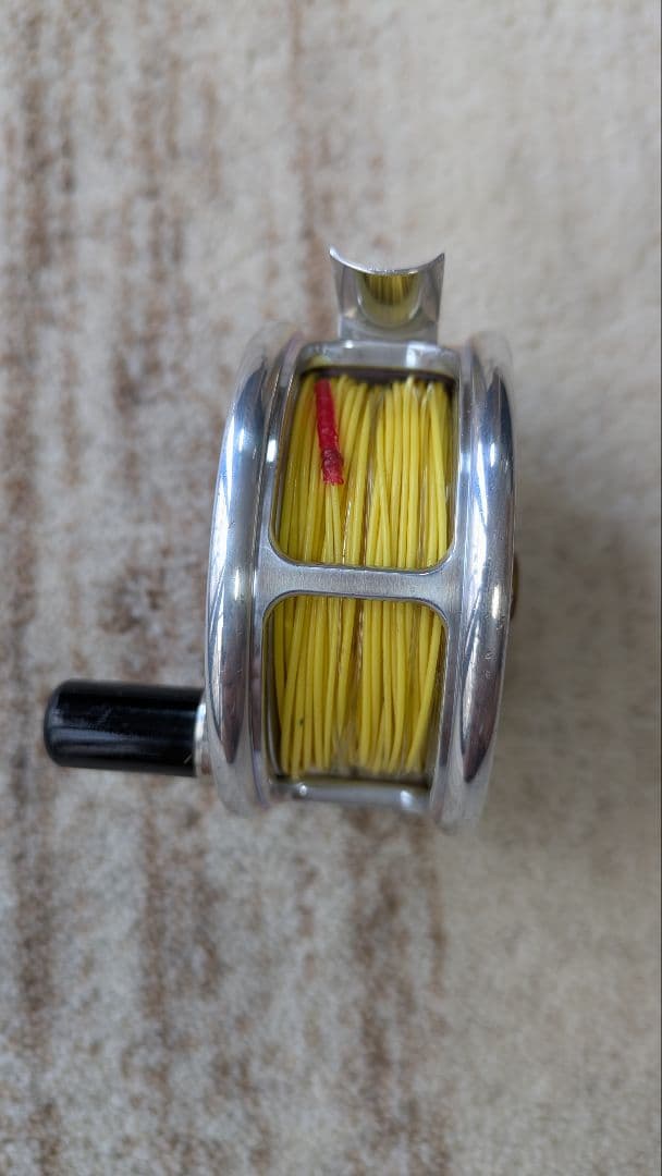 値下げ　アルティメイト091フライリール ケース付き