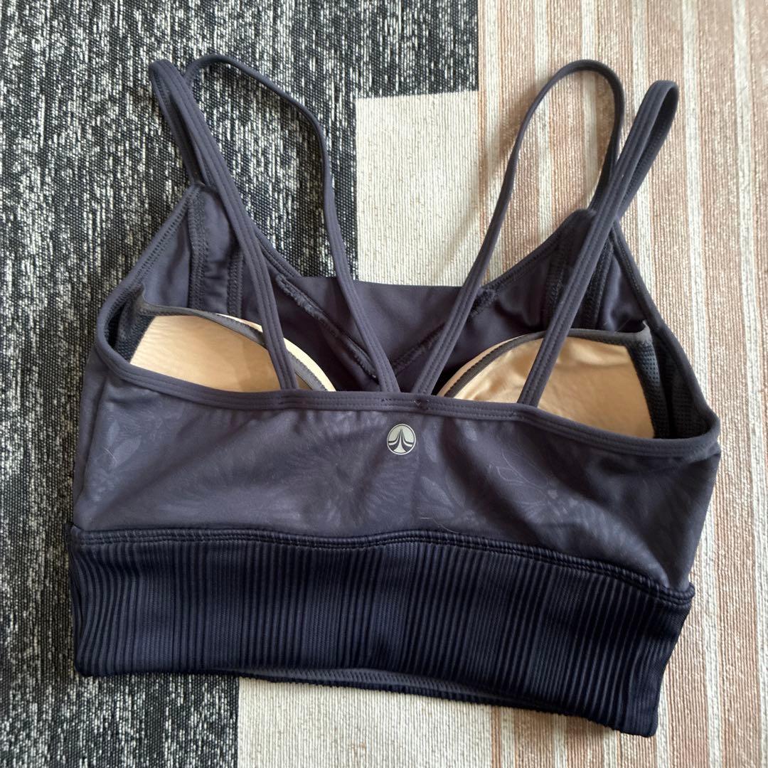 SUKALA・lavaヨガウェア ブラトップとレギンスセット