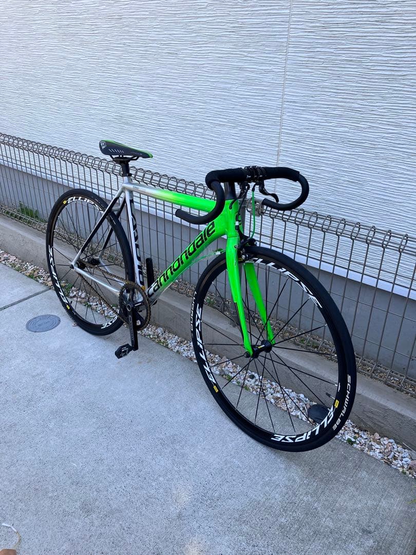 キャノンデール公道仕様キャド10トラックピストcannondale caad10