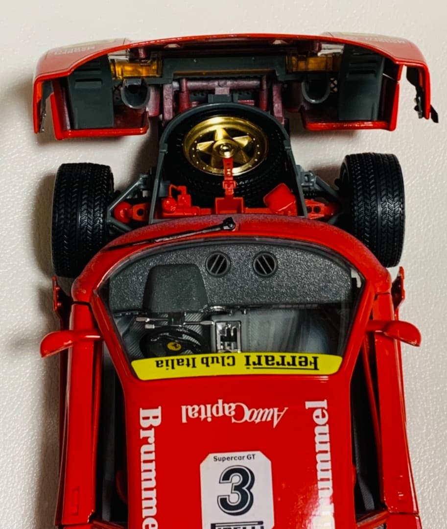 フェラーリ　Ferrari F40 ダイキャストモデル　1/18モデル　希少