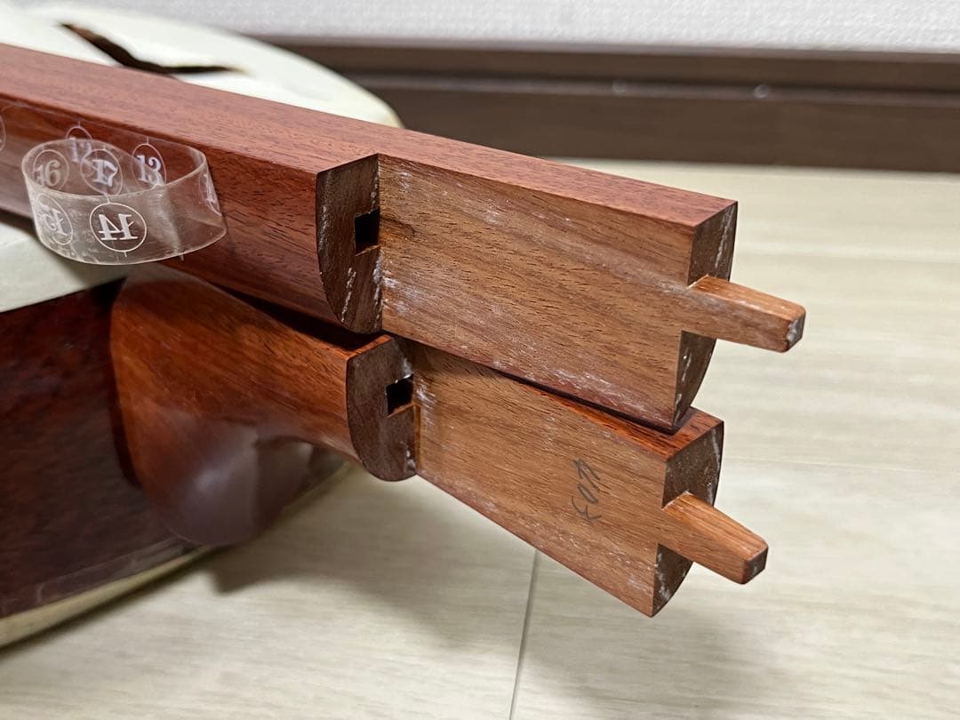 三味線 本体 撥+ケース付き