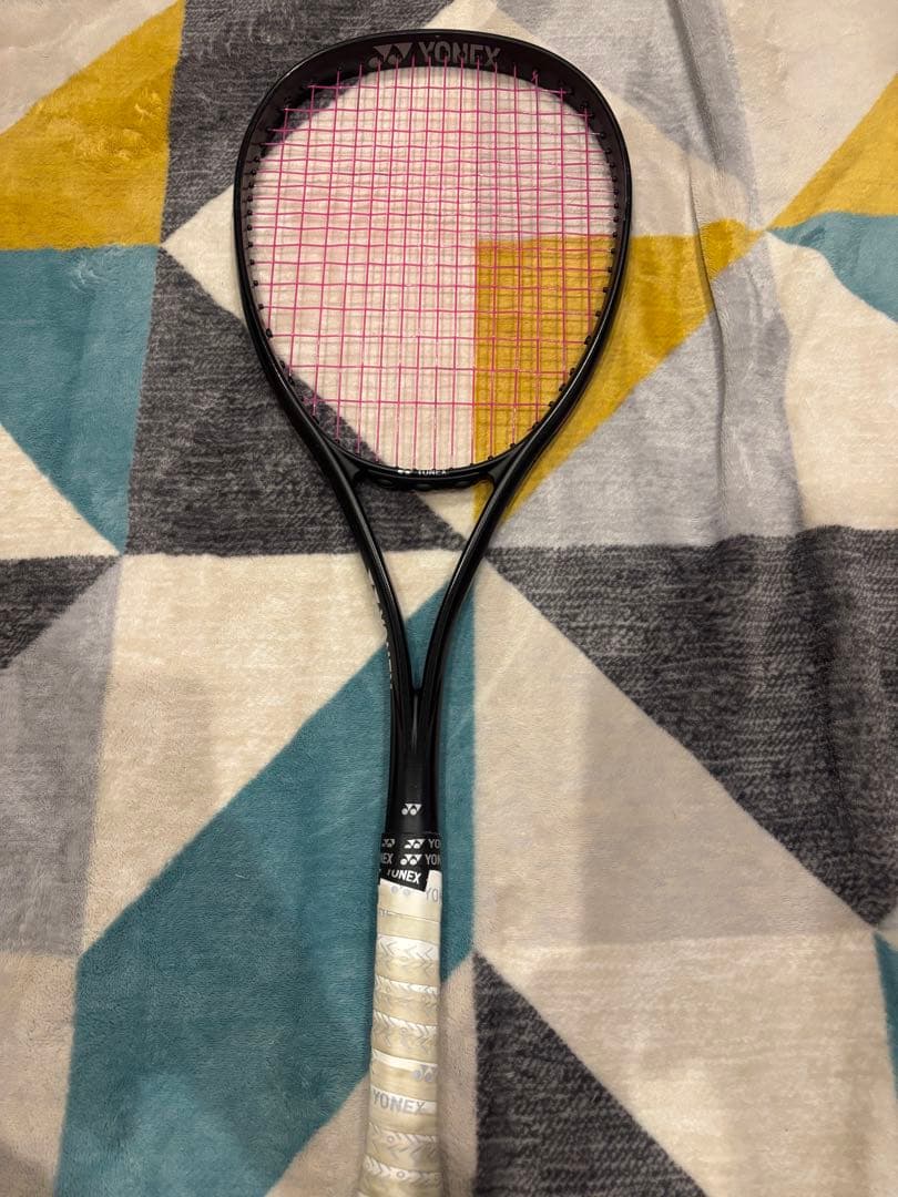 美品YONEX プレミアムカスタム　ボルトレイジ7VS