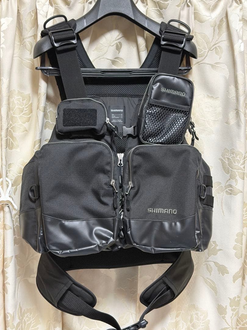 シマノ　サーフトリッパーベスト　VF-275W BLACK Mサイズ