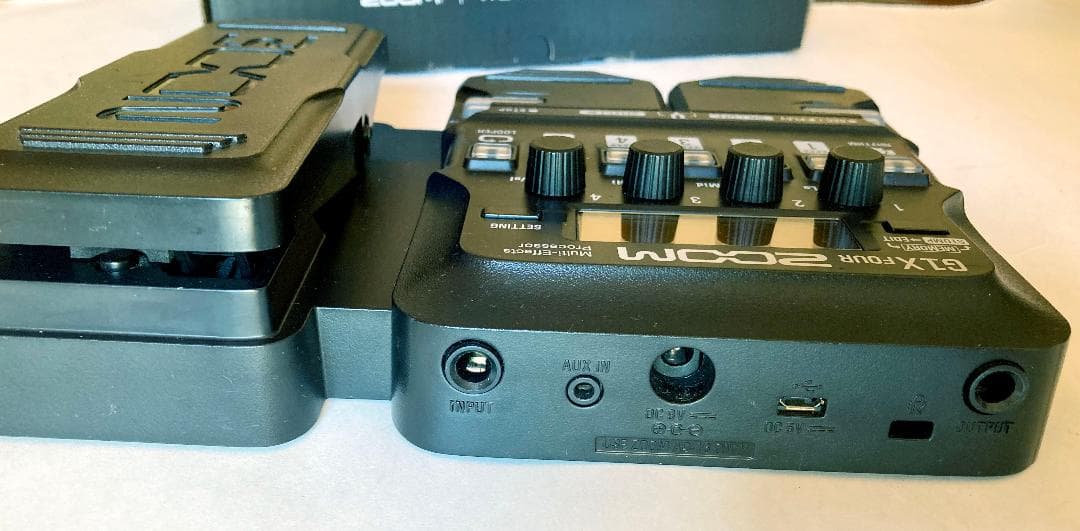 ZOOM G1X FOUR マルチエフェクター ACアダプタ付き