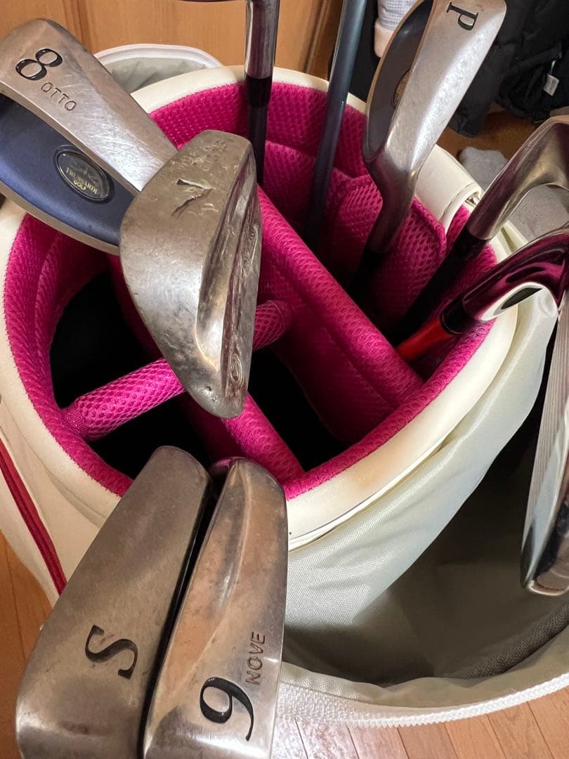 adidas ゴルフキャディバッグ ホワイト ピンク　クラブ