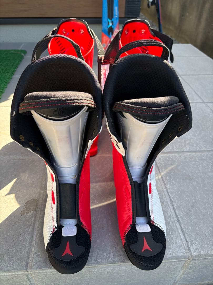 ATOMIC RED STAR レッド スキーブーツ　150