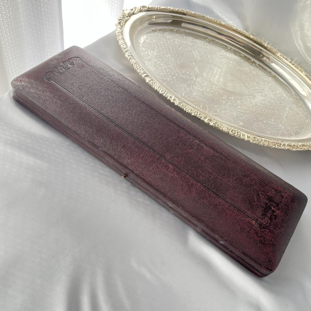 【英国】 ビクトリアンのサーバー ペア【シルバープレート】 専用ケース