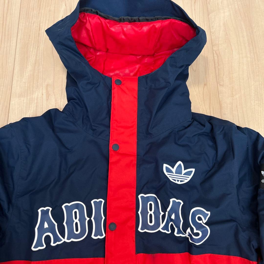 adidas フード付きアウターウェア