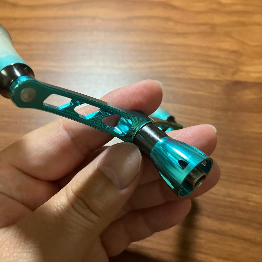 美品　ゴメクサス　エメラルダスカラー　ダブルハンドル　ダイワ専用スタンド