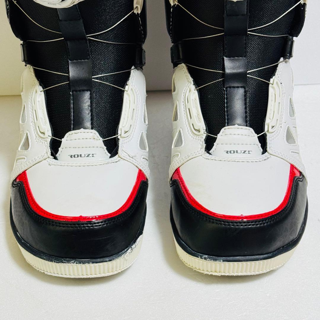 27cm スノーボードブーツ 黒/赤/白初心者BoAダイヤル式簡単27センチ