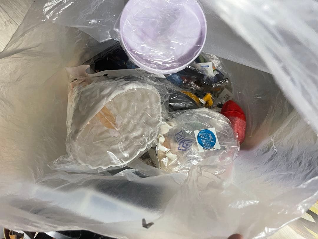 アニメとマーベルのフィギュア詰め合わせ