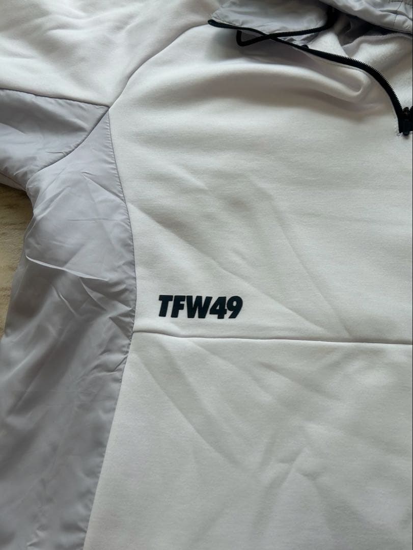 TFW49 コンビネーションパーカーＬ
